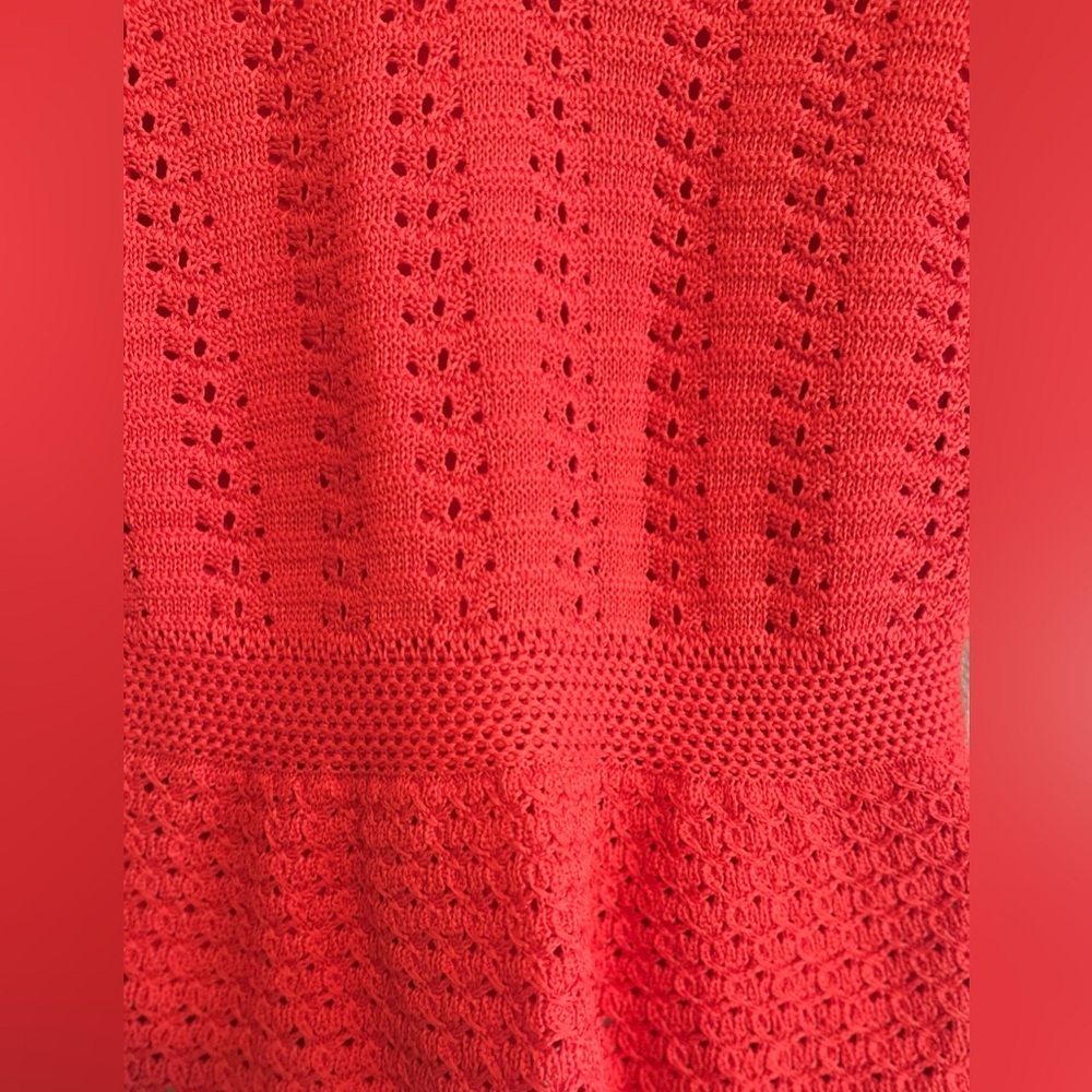 NWOT Women’s TALBOTS DOUBLE-V CROCHET PEPLUM SWEATER Coral Short Sleeve Size S. - Picture 3 of 8